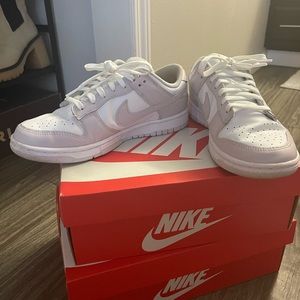NIKE WOMENS DUNK LOW VENICE SZ. 8.5